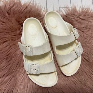 Birkenstock White Arizona Sandas Size 2